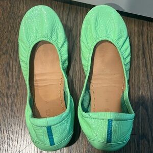 Size 11 Tieks